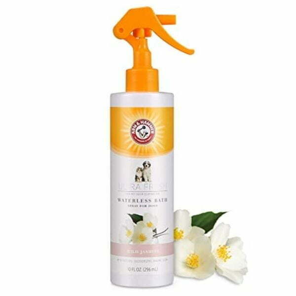 שמפו יבש לכלבים Arm & Hammer בניחוח יסמין עדין - 296 מ"ל